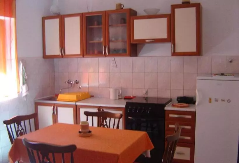 Apartments Grgorinić