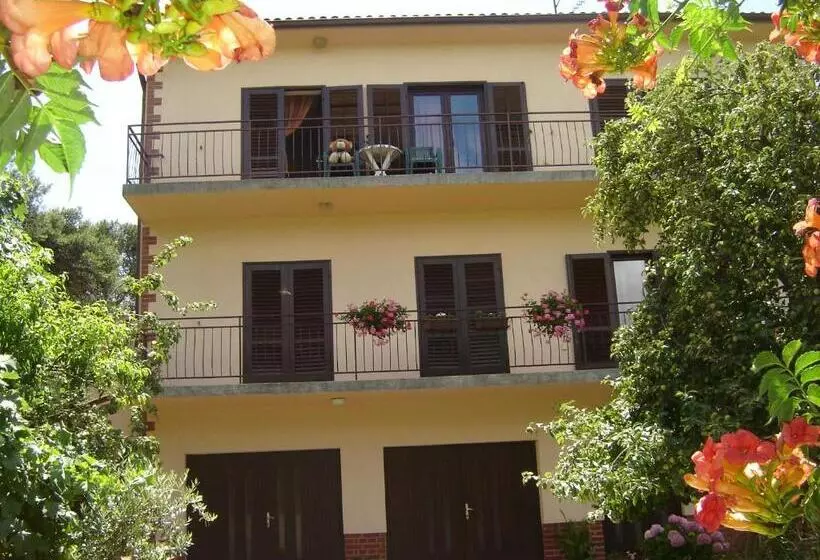 Apartments Grgorinić