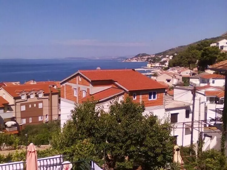 Apartments Nazor