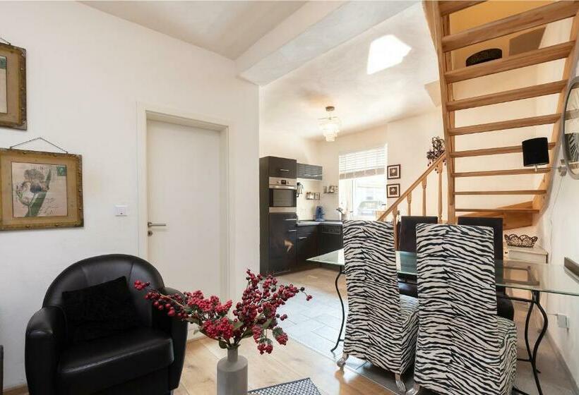 Haus Alte Rebe & Weiße Traube