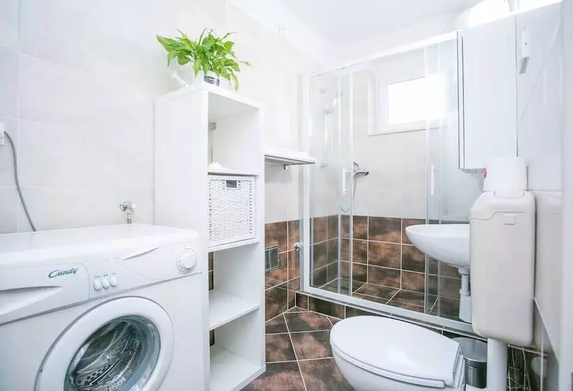 Modern Living In The Heart Of Trogir