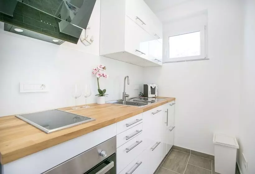 Modern Living In The Heart Of Trogir