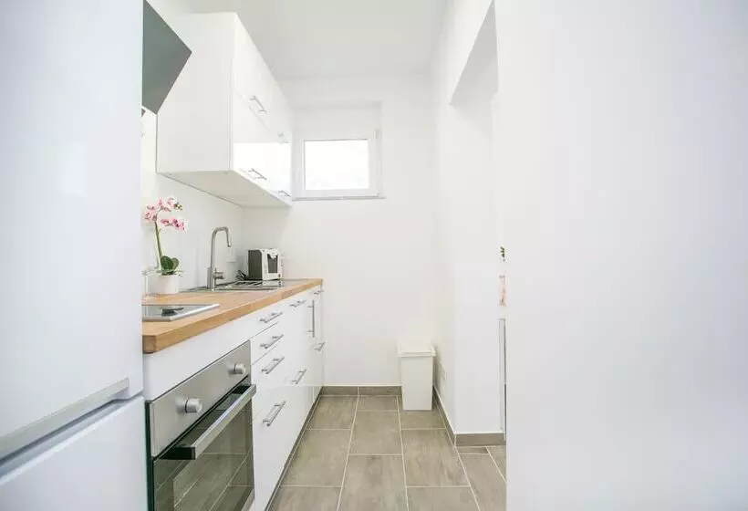Modern Living In The Heart Of Trogir