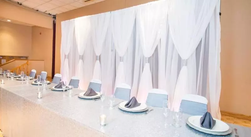 Clarion Hotel Conference Center