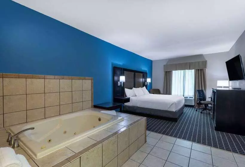 هتل Baymont By Wyndham Kirksville University Area