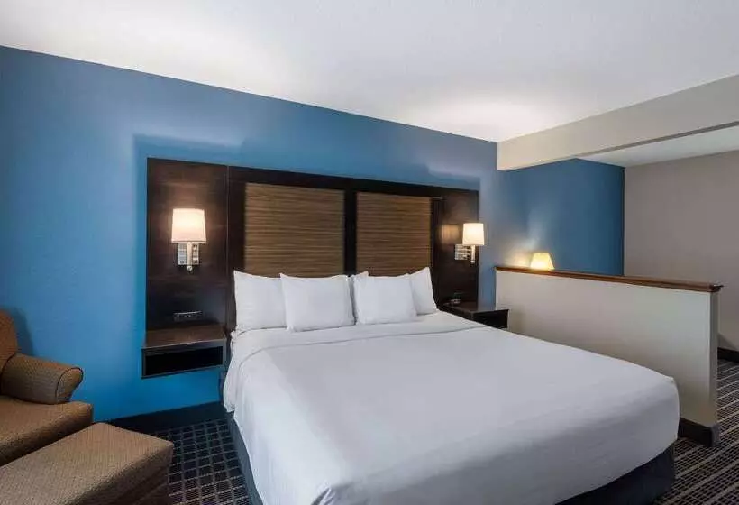 هتل Baymont By Wyndham Kirksville University Area