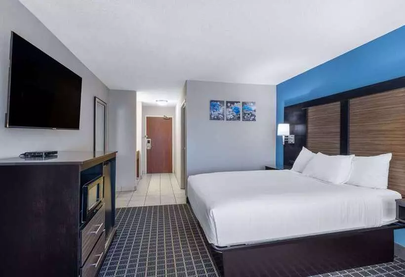 هتل Baymont By Wyndham Kirksville University Area