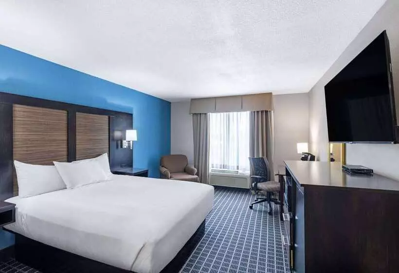 هتل Baymont By Wyndham Kirksville University Area