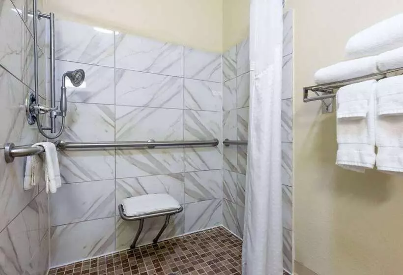 هتل Baymont By Wyndham Kirksville University Area