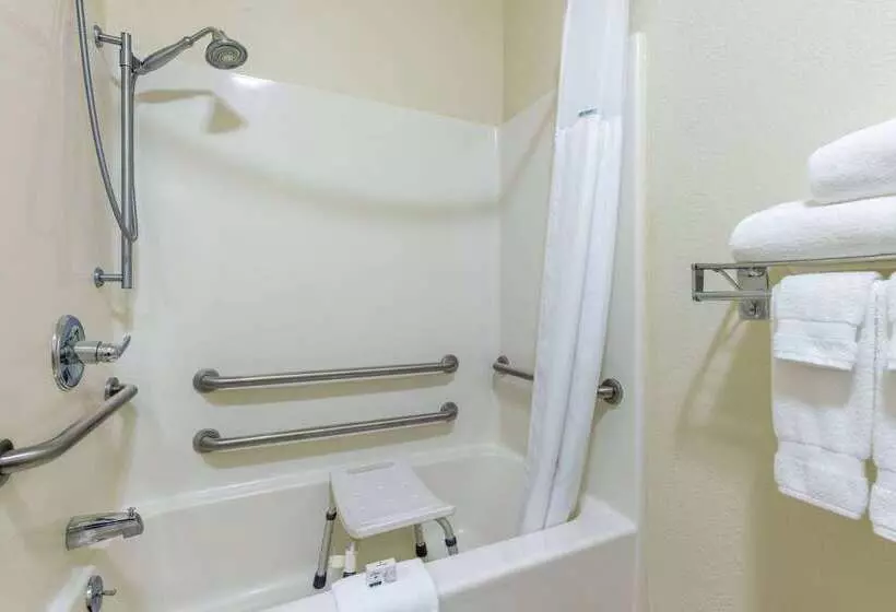 هتل Baymont By Wyndham Kirksville University Area