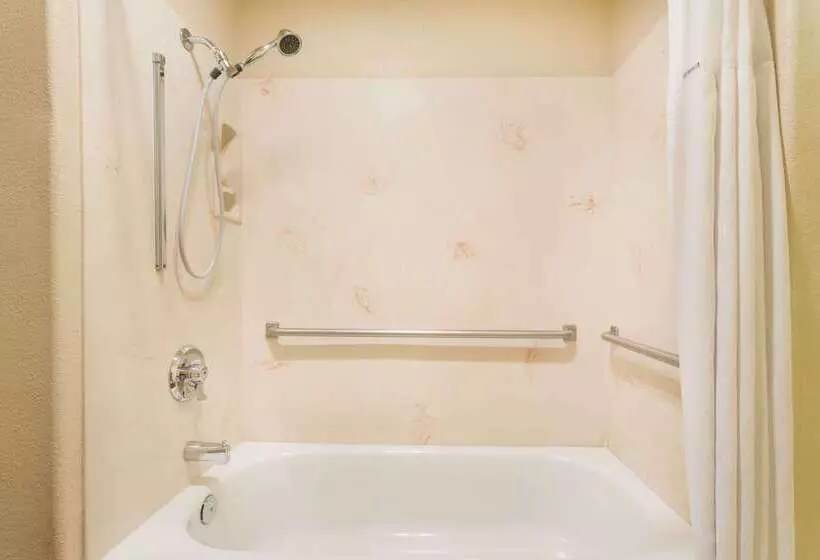 호텔 Baymont By Wyndham Modesto Salida