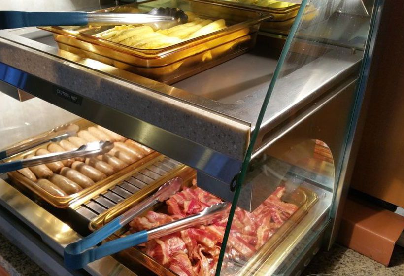 בית מלון כפרי Coastside Inn