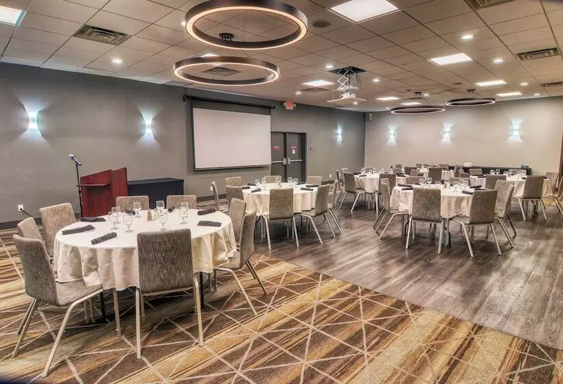호텔 Holiday Inn Detroit Lakes, An Ihg