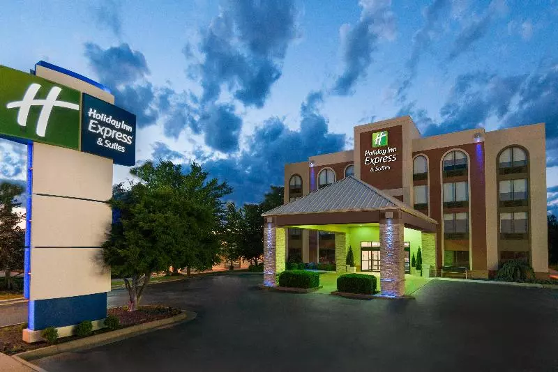 Holiday Inn Express Hotel & Suites Bentonville, An Ihg