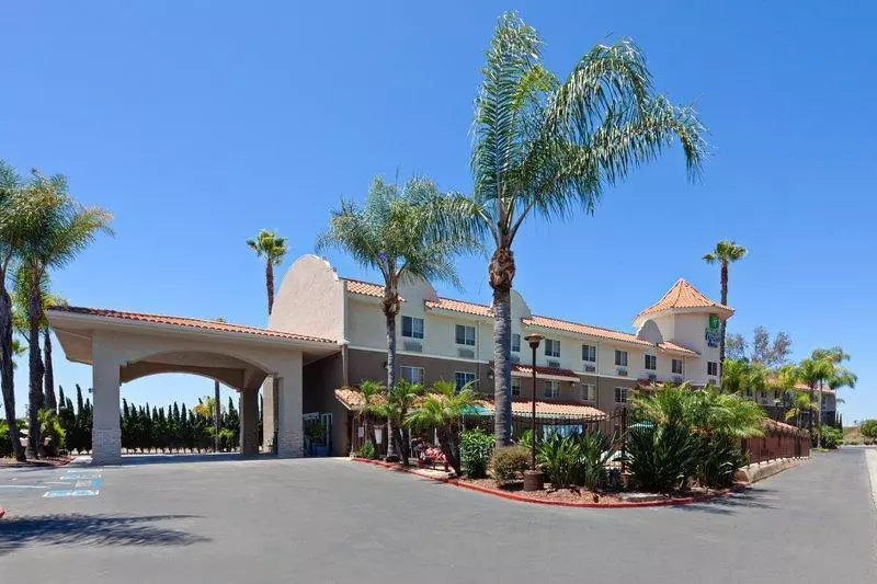 Holiday Inn Express Hotel & Suites San Diego Escondido, An Ihg