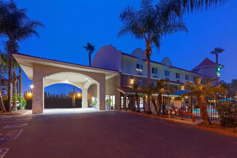 Holiday Inn Express Hotel & Suites San Diego Escondido, An Ihg