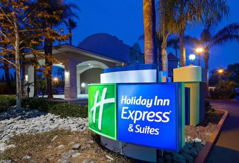 Holiday Inn Express Hotel & Suites San Diego Escondido, An Ihg