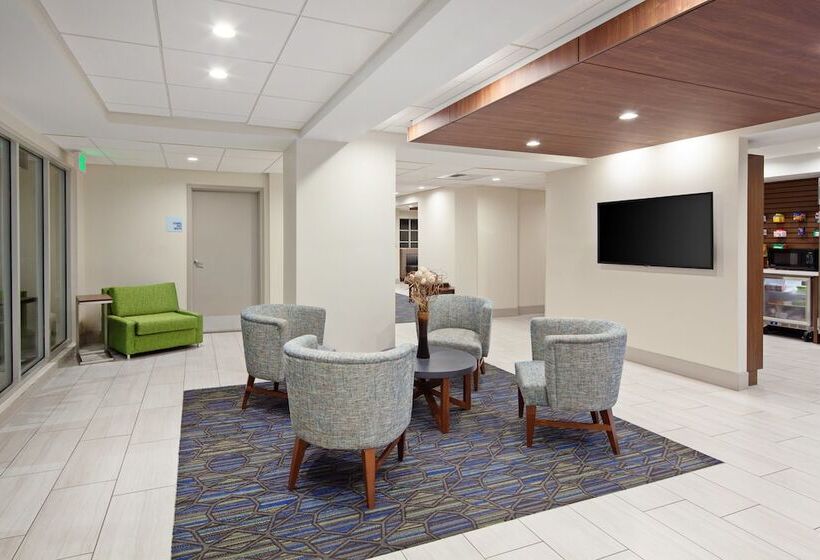 Holiday Inn Express Hotel & Suites San Diego Escondido, An Ihg