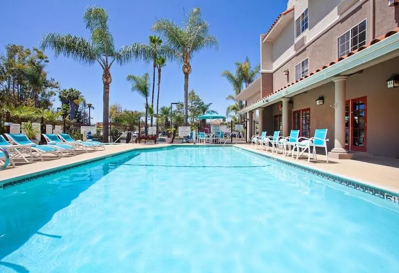 Holiday Inn Express Hotel & Suites San Diego Escondido, An Ihg