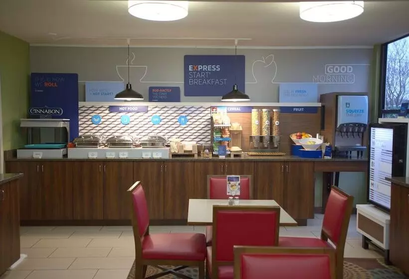 בית מלון כפרי Holiday Inn Express Anderson I 85   Exit 27  Highway 81, An Ihg