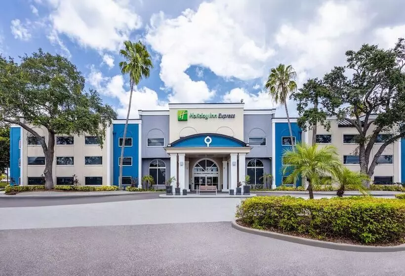 Holiday Inn Express Hotel Clearwater East   Icot Center, An Ihg