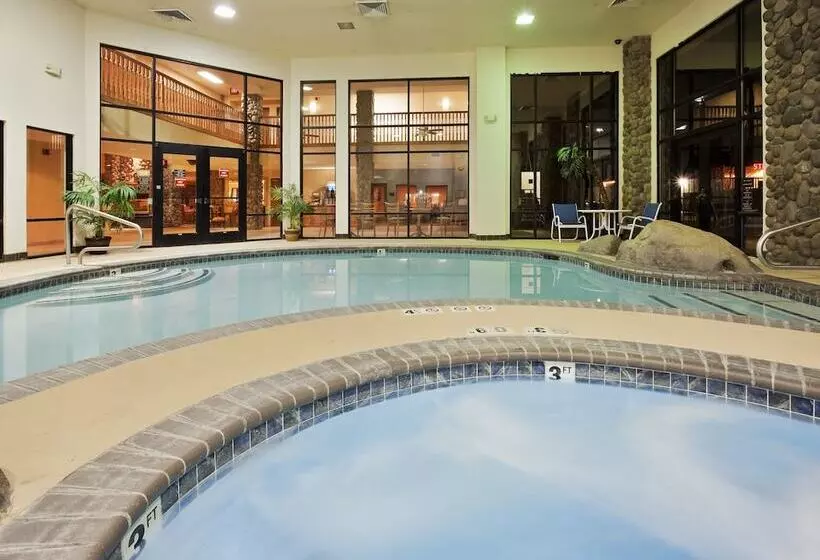 בית מלון כפרי Holiday Inn Express Fallon By Ihg