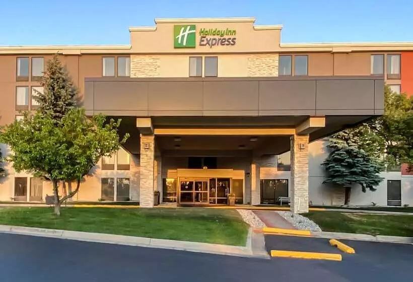 בית מלון כפרי Holiday Inn Express Flint Campus Area, An Ihg