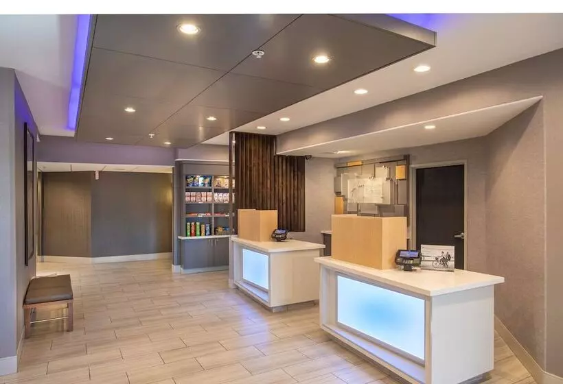 هتل Holiday Inn Express Prescott, An Ihg