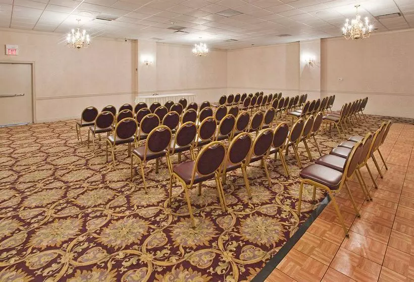 ホテル Holiday Inn Middletown Goshen