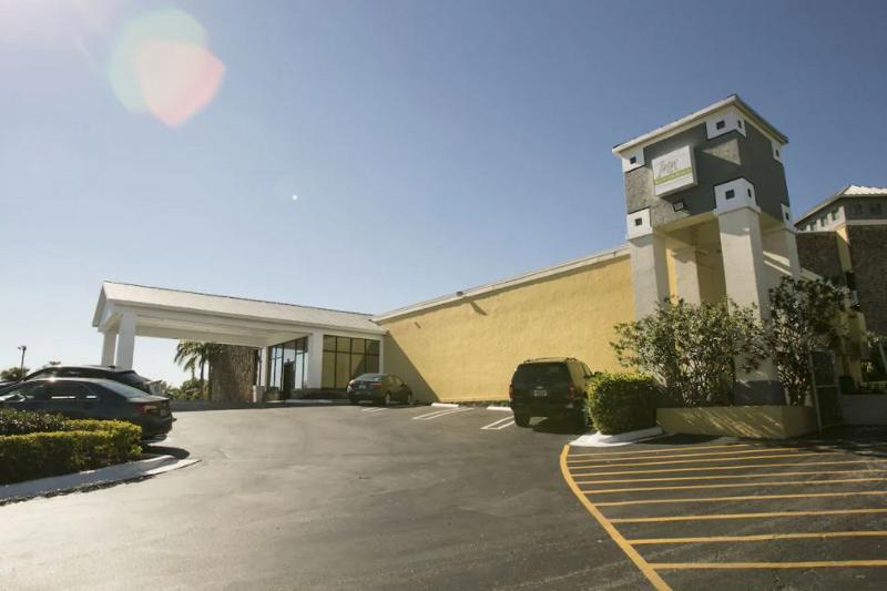 Отель The Inn At Boynton Beach