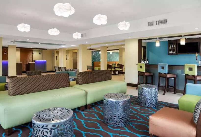 Hotel La Quinta By Wyndham Lagrange / I 85