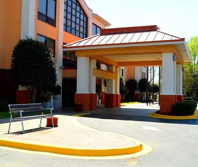 ホテル Lexington Inn And Suites