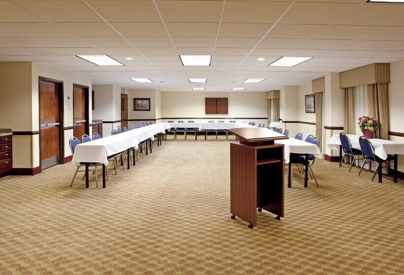 Отель Lexington Inn And Suites