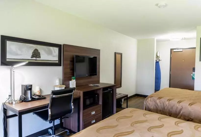 Отель Quality Inn