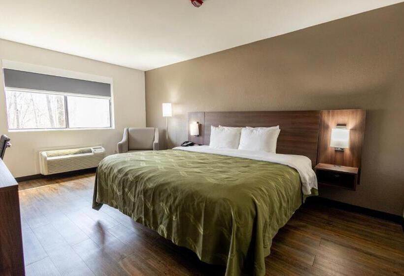 בית מלון כפרי Quality Inn