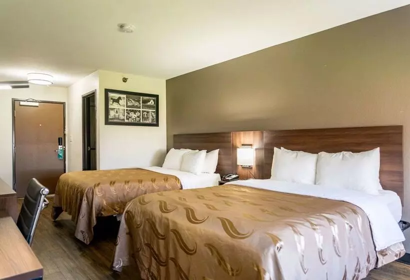 Отель Quality Inn