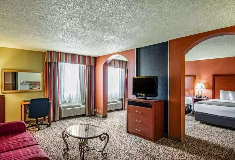 Отель Quality Inn Trinidad