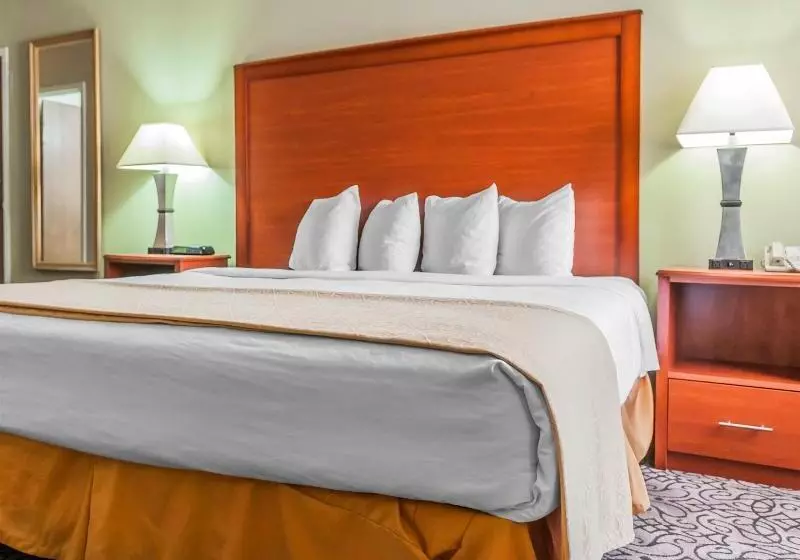 Отель Quality Inn Trinidad