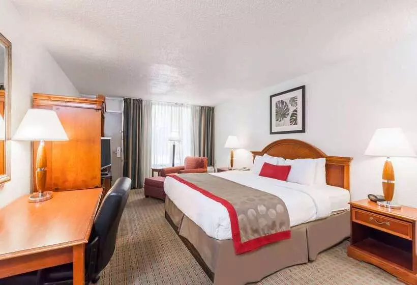 호텔 Ramada By Wyndham New Iberia