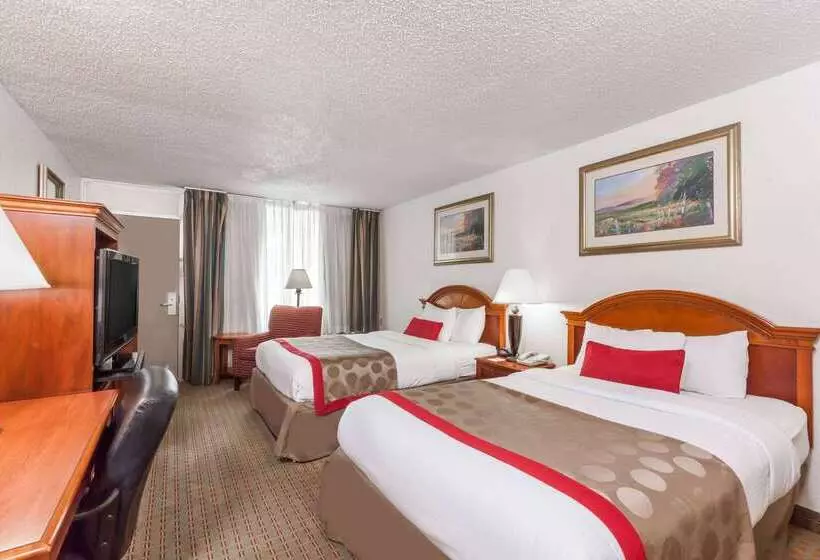 호텔 Ramada By Wyndham New Iberia