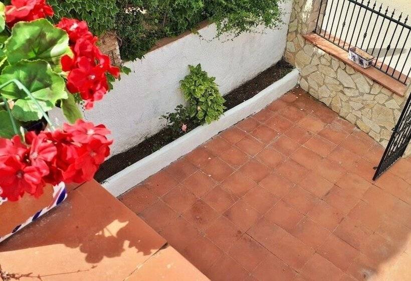 Casa Rural En Albóns A 8 Min De La Playa De La Escala