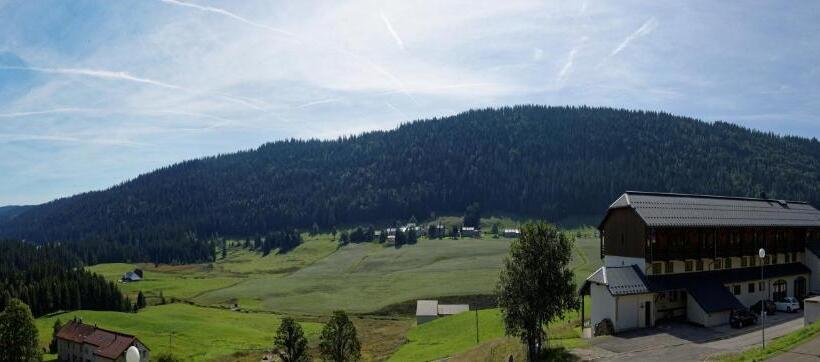 ホテル Club Le Risoux