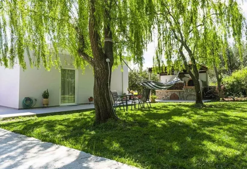 Liofyto House Private Garden