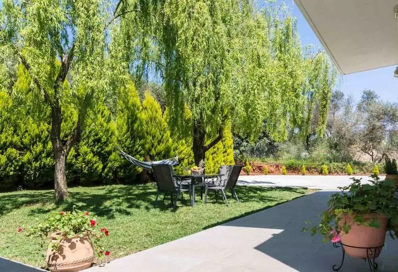 Liofyto House Private Garden