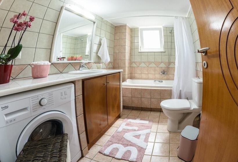 Liofyto House Private Garden