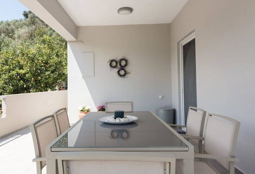 Liofyto House Private Garden