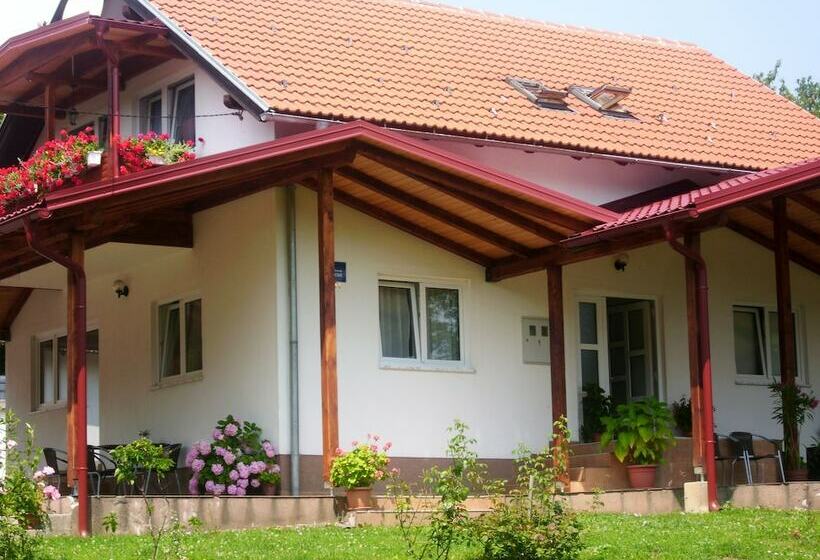 پانسیون Guesthouse Abrlic