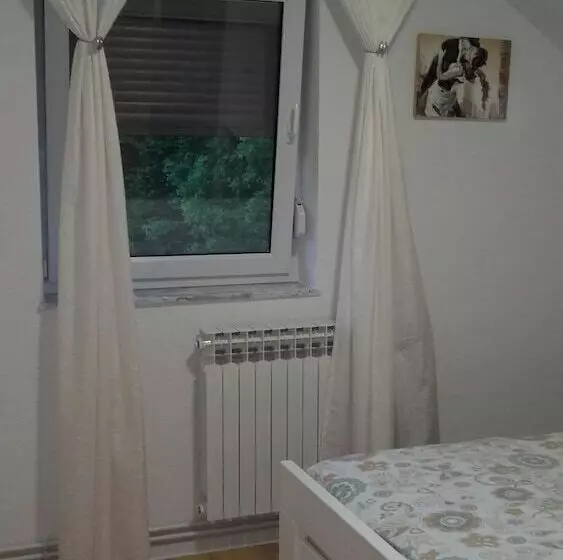 پانسیون Guesthouse Abrlic