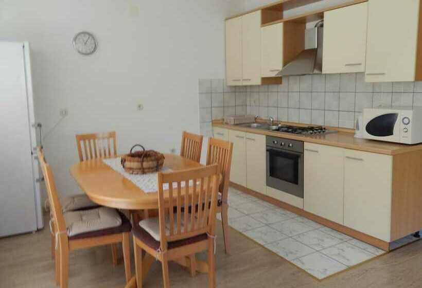 پانسیون Guesthouse Abrlic