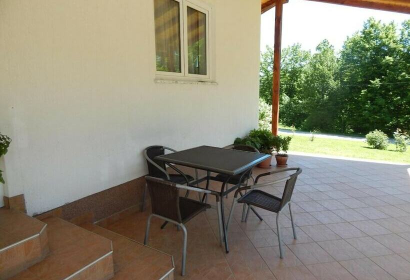 پانسیون Guesthouse Abrlic